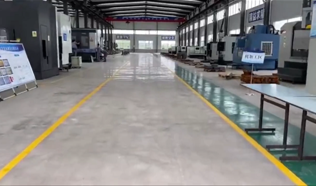 加工中心(xin)車間一覽(lan)視頻
